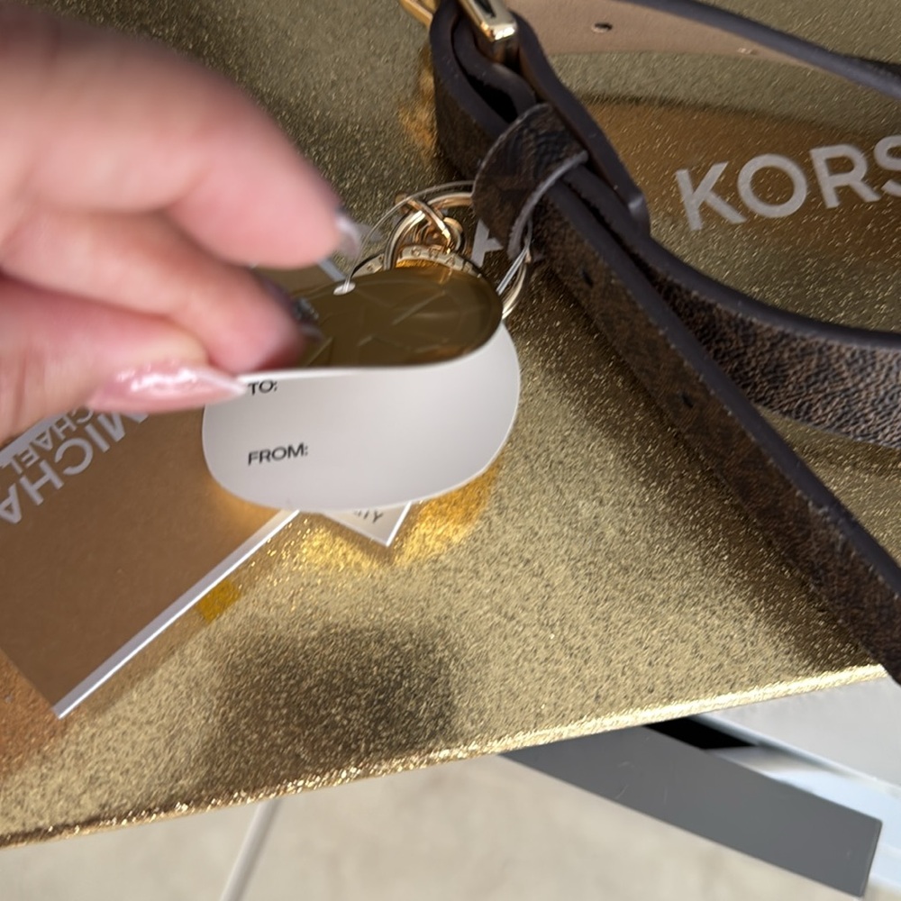 New! Michael Kors Adjustable Belt Bag - Picture 2 of 8